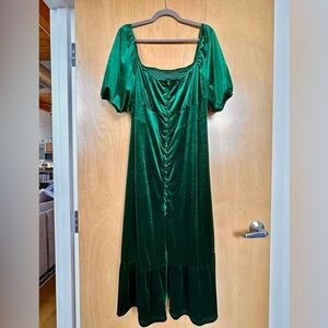 Cider Emerald Green Button-Front Maxi Dress